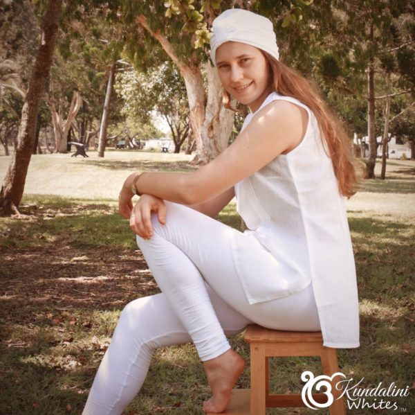 Traditional yoga tunic in 100% linen
